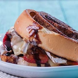 Cinnabon® Waaaay-Over-The-Top Grilled Cheese